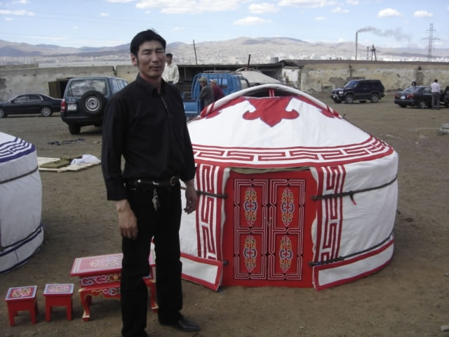 yte BB rouge + meubles JPG